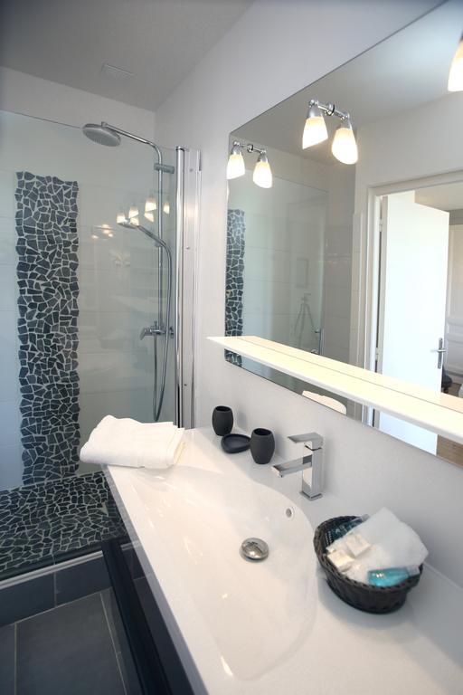 Manoir Le Mesnil Bed & Breakfast Saint-Martin-aux-Chartrains Exterior foto