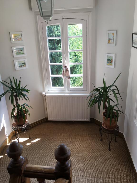 Manoir Le Mesnil Bed & Breakfast Saint-Martin-aux-Chartrains Exterior foto