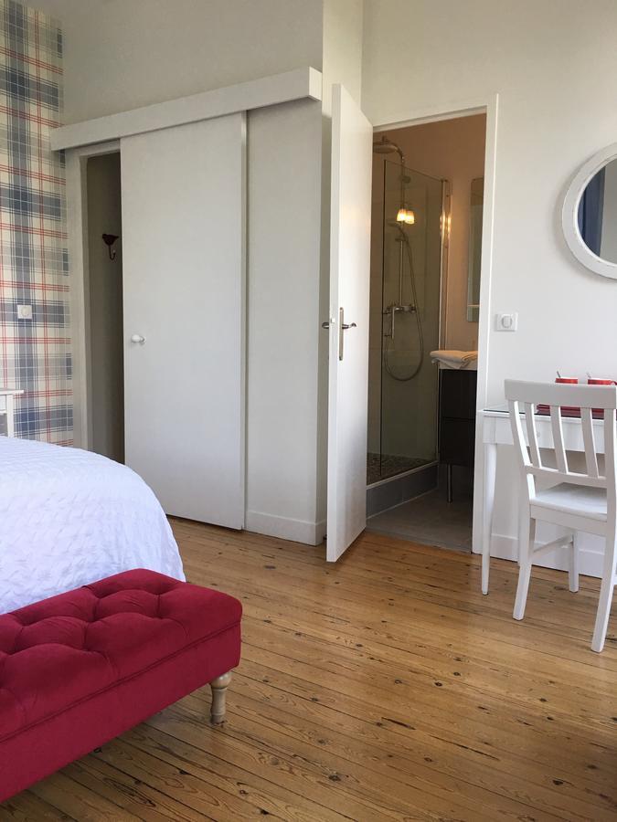 Manoir Le Mesnil Bed & Breakfast Saint-Martin-aux-Chartrains Exterior foto