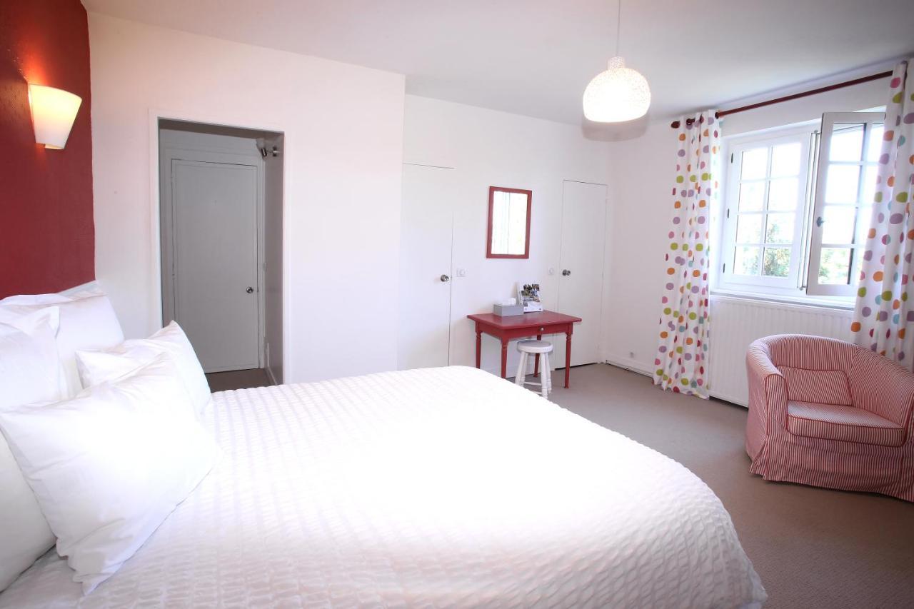 Manoir Le Mesnil Bed & Breakfast Saint-Martin-aux-Chartrains Exterior foto
